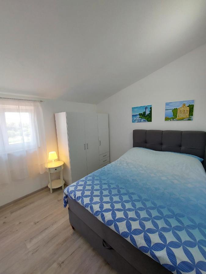 Apartman Ana Štinjan Екстериор снимка
