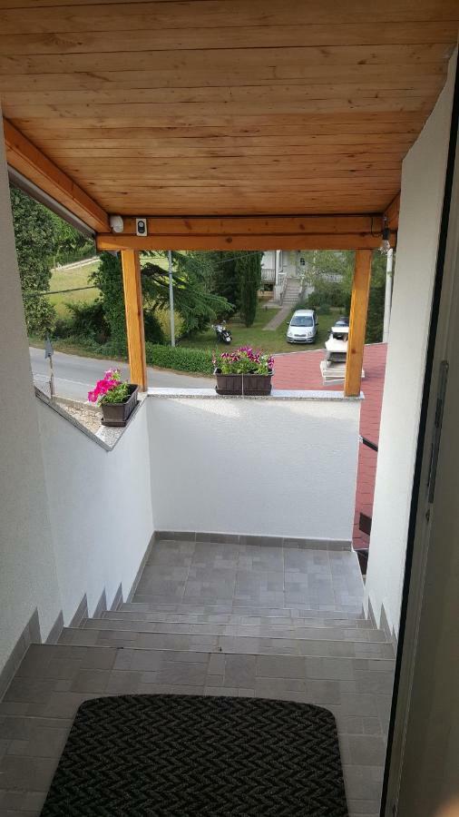 Apartman Ana Štinjan Екстериор снимка